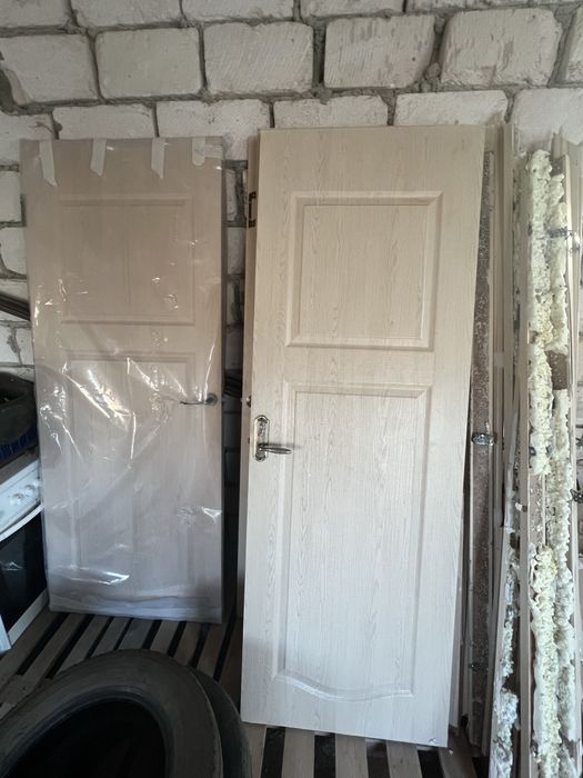 Б/у Межкомнатные двери продаются.