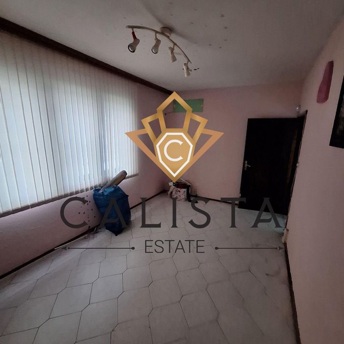 Дава се под наем Тристаен апартамент в Пловдив, Кючук Париж - 96 кв.м за 535.5 € - Снимка #6