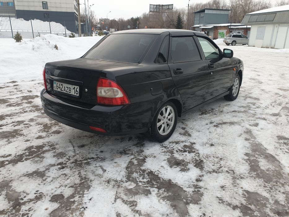 Продам  приору.      .