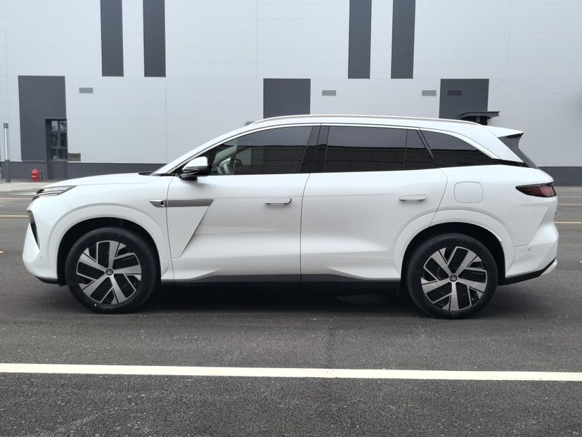 BYD Tang L, 670km электричка