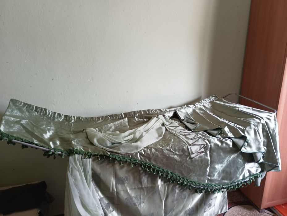 Шторы: портьеры, тюль, лабрикен.