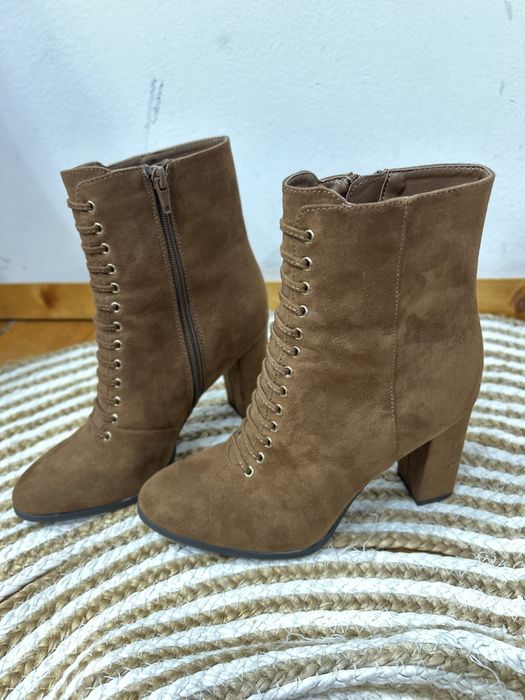 Боти,без забележка,номер 36