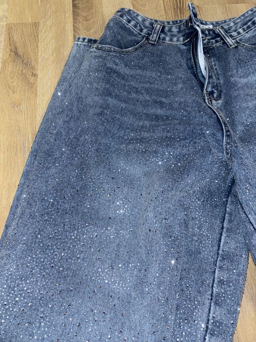 Дънки с камъчета