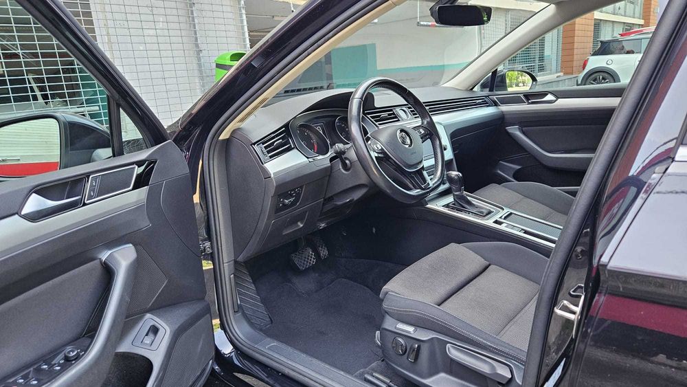 Proprietar vand VW Passat B8 2017 – 2.0 TDI 150 CP – DSG - 156000KM