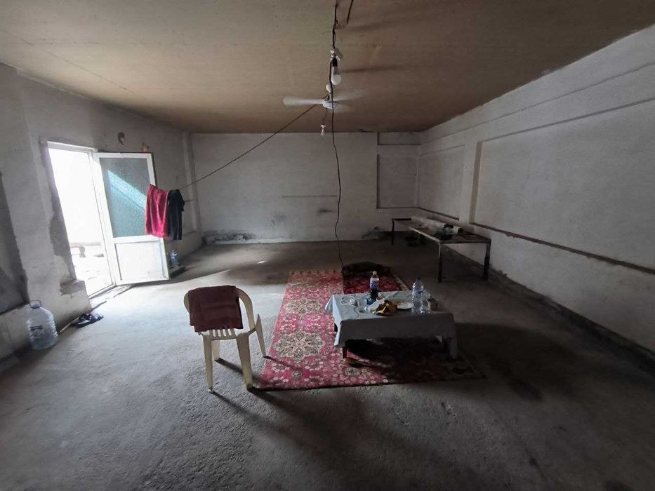 Kelesda 40 m2 bino ijaraga beriladi. Сдается 40 м2 здание в Келесе.