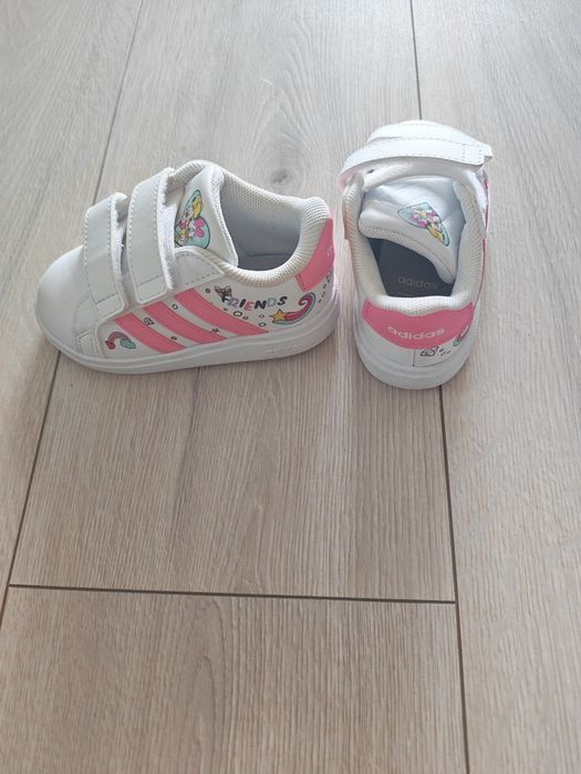 Adidași Adidas Grand Court x Disney Edition, mărimea 21.
