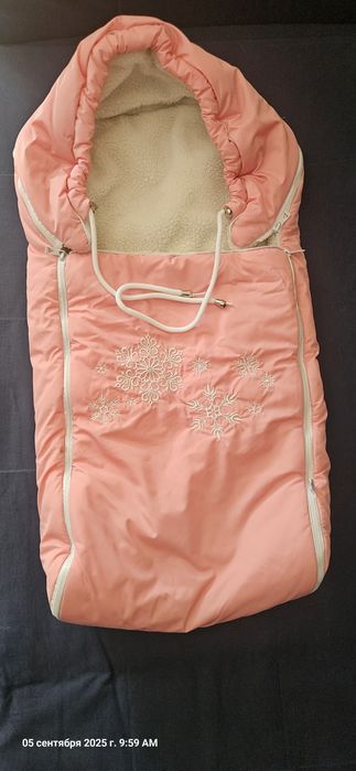 Продам конверт для девочки.