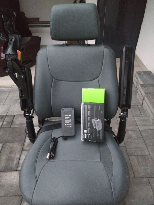 Scaun cu rotile sport metrits vision