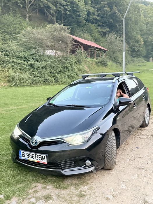 Toyota Auris Hibrid, GPL, Benzina 1.8 2015