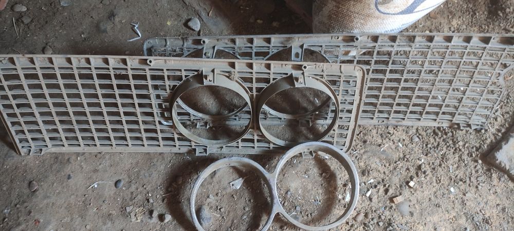 Продам никелевый решетку ВАЗ 2103.