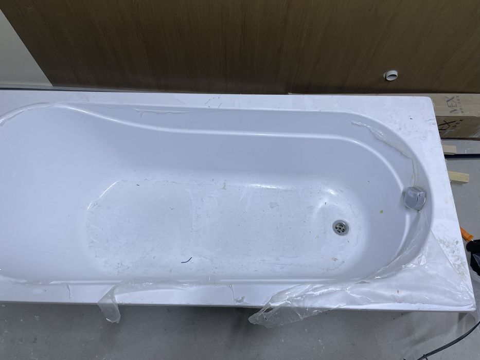 Ванная новая в пленке