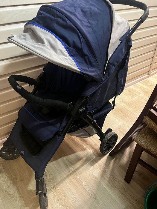 Продам коляску Chicco