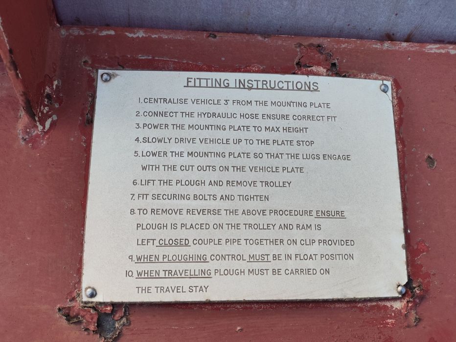 Снегоуборочной ковш