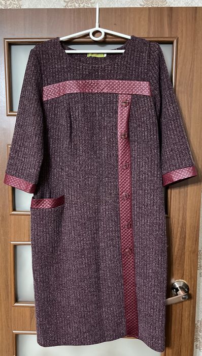 Женские платья, почти даром!!!