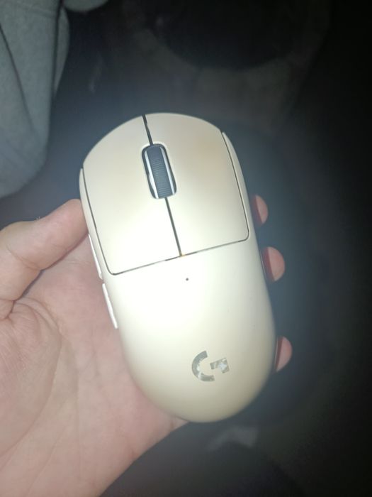 Logitech x super light