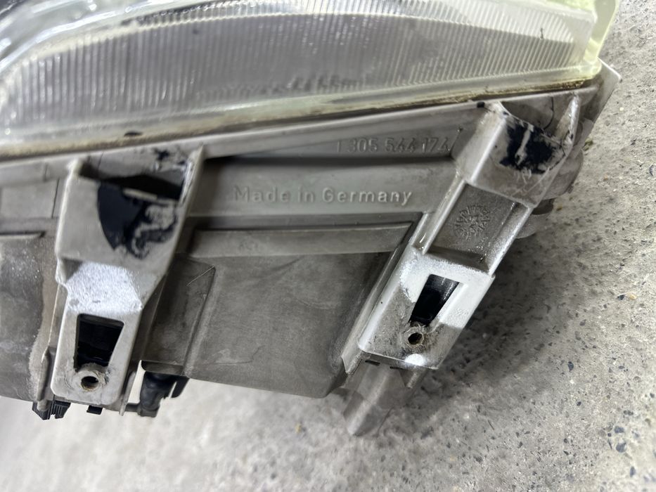 Фары на Mercedes w202