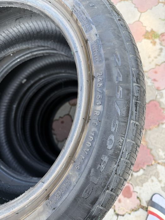 Продам резину Pirelli 245/50/18 всесезонка