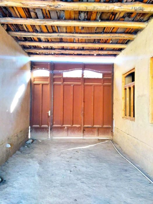 Шохимардонда ховли уй сотилади !!!