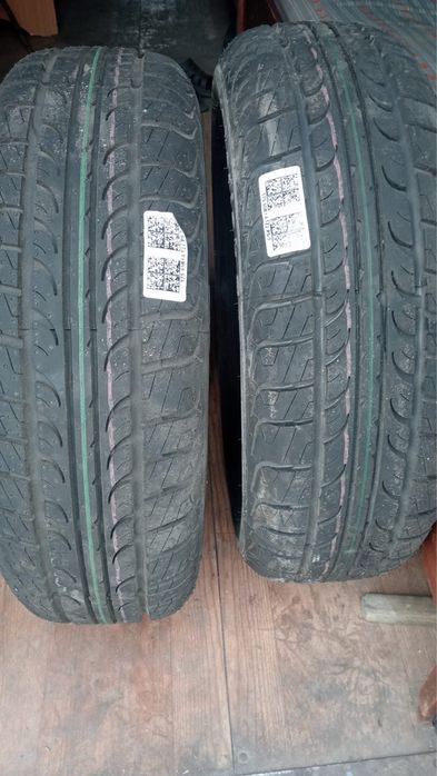 Два балона.Летние новые, R14.