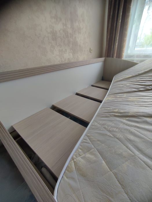 Продам односпальную кровать