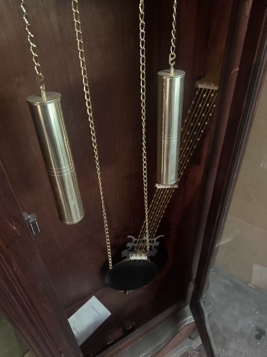 Продам напольные часы почти новые