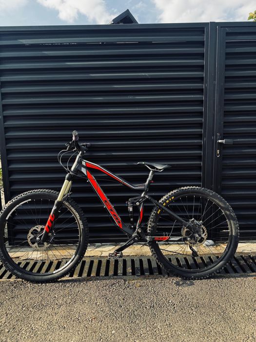 bicicleta full suspension Ctm