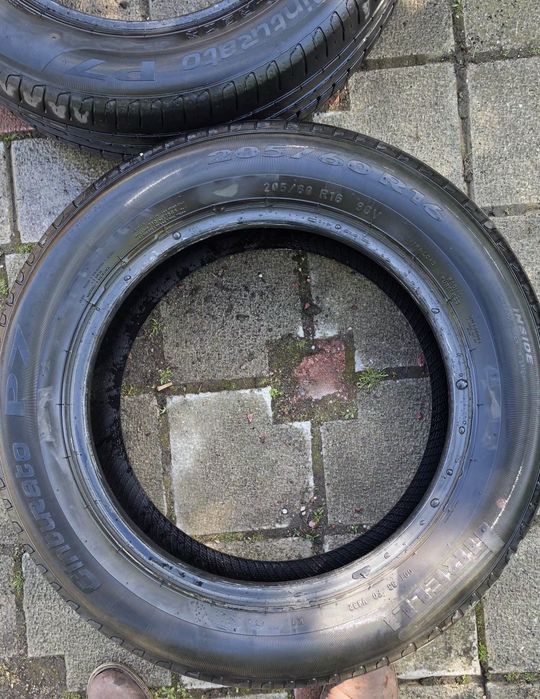 205/55/16 vara Continental si 205/60/16 vara Pirelli