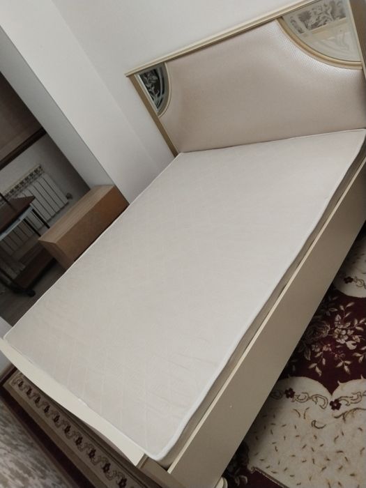 Спальни диван сатылады