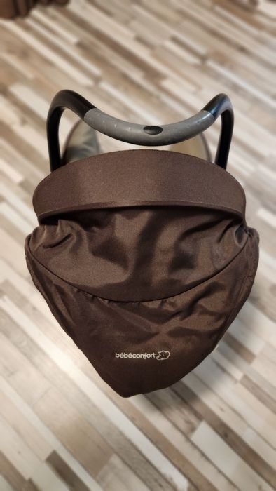 Продавам кошница за бебе за кола Bebe confort