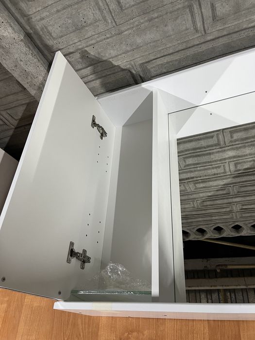 Ванный зеркало