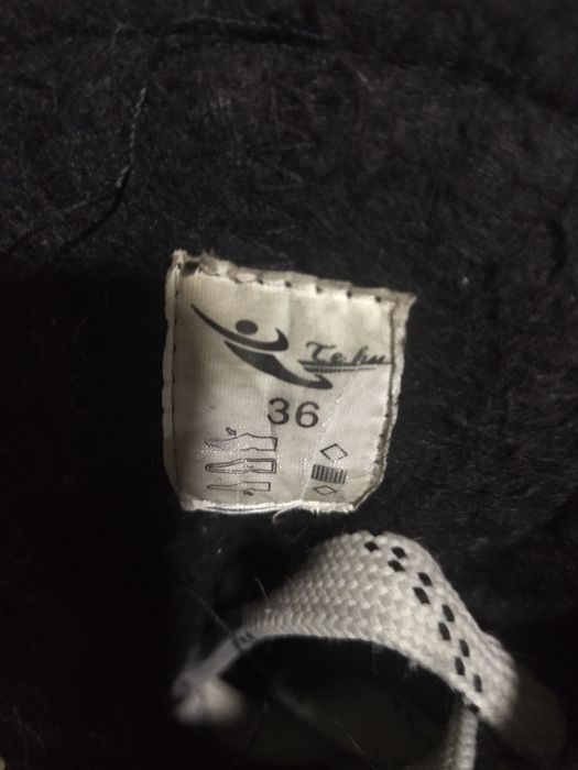 Продам коньки 36р