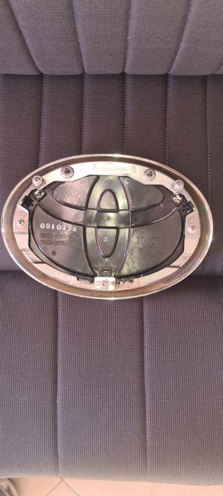 Емблема за Тойота Хилукс 2017-2022