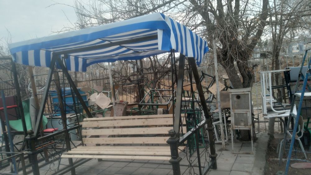 Продаётся качели