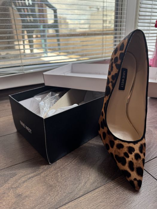 Обувки на ток Nine West