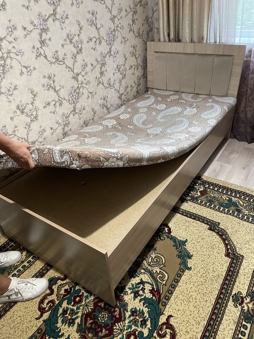 Кровать односпальная