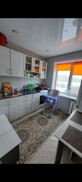 Продам 2 комнатную  квартиру