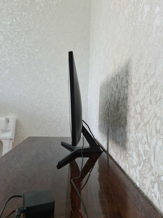 Монитор 4K 28 дюймов (3840x2160)