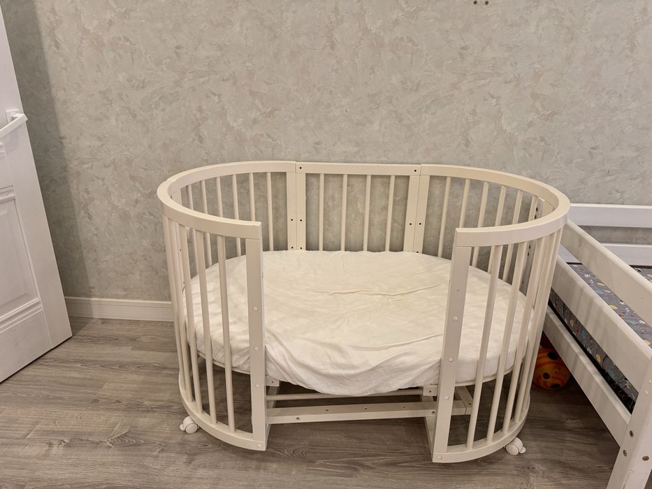Продам детскую кроватку