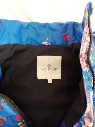 Ново яке Moncler момиче  3/4 г. -89.90 лв.