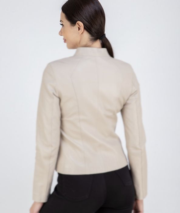 Продам женскую куртку. Натуральная кожа