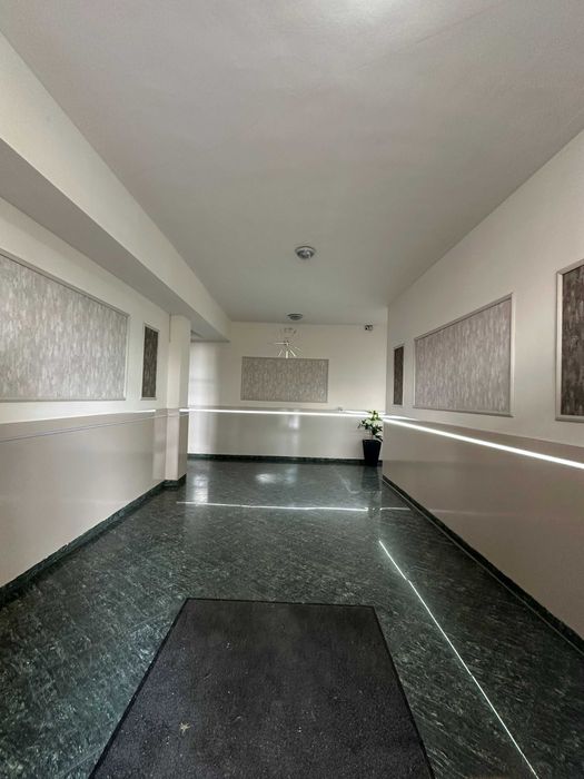 Продава се Двустаен апартамент в Пазарджик, Център - 82 кв.м за 2305 €/кв.м - Снимка #1