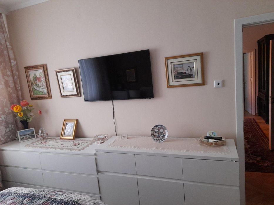 Продава се Тристаен апартамент в Пловдив, Христо Смирненски - 92 кв.м за 1794 €/кв.м - Снимка #4