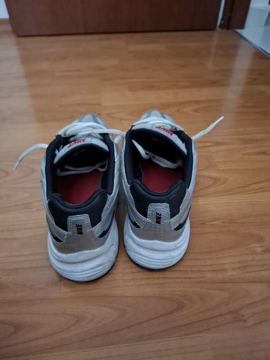 Papuci Nike Initator