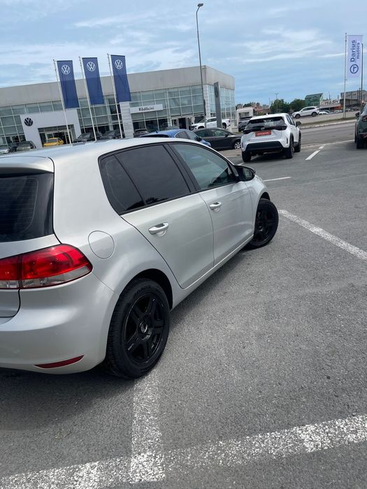 VOLKSWAGEN Golf 2011 — imagine 4
