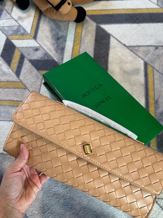 Geanta bottega veneta