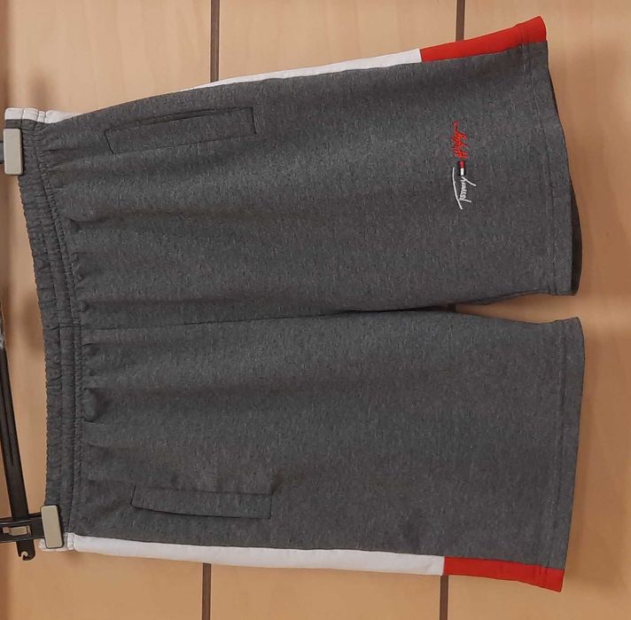 Tommy Hilfiger-Много Запазени