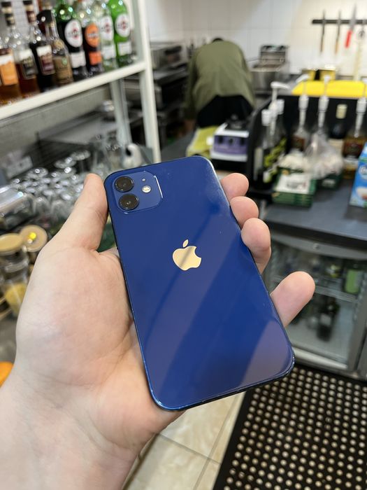 Продам Iphone 12 64gb