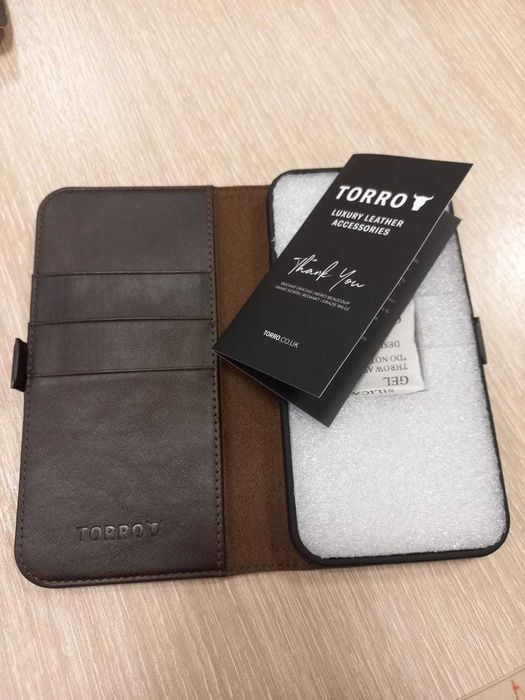 Кожаный чехол на iPhone 14 PRO MAX