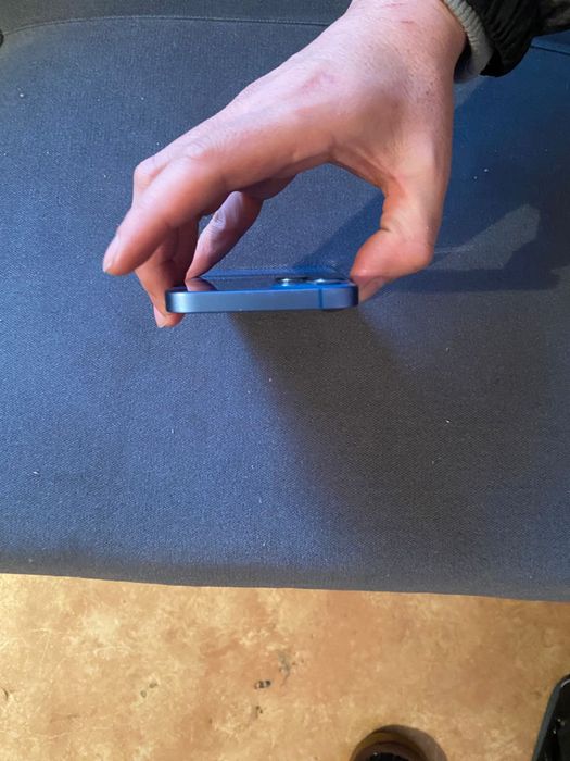 Продам айфон 13 в хорошем состоянии