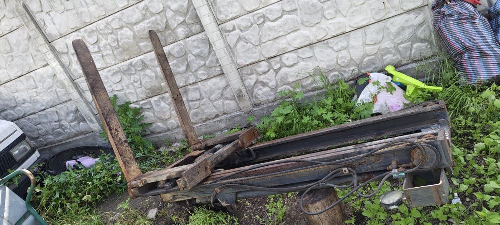 Catarg stivuitor 2t translație lame